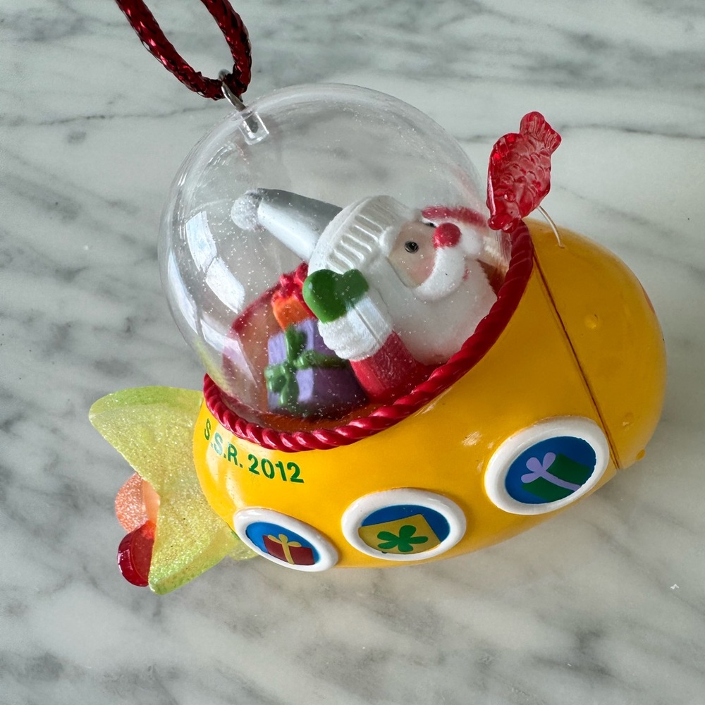 Christmas 2012 hallmark yellow submarine Santa sweet ride
